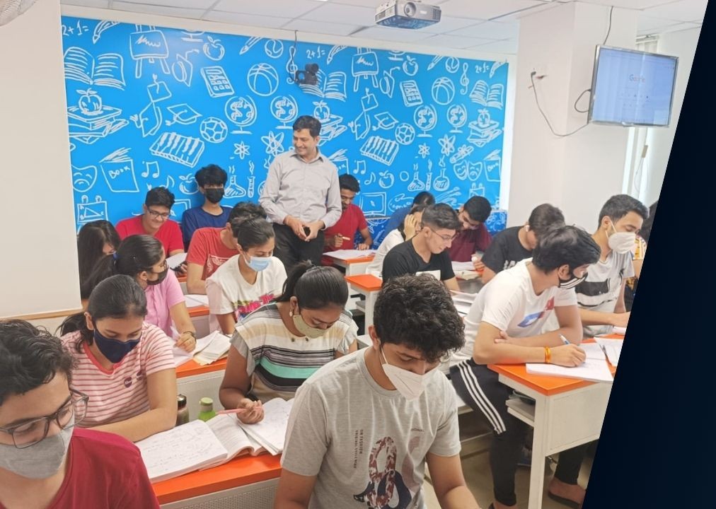 IIT JEE coaching classes at Tejaswi Classes